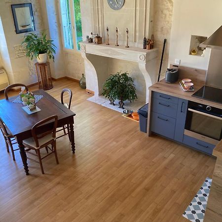 Les Ganivelles Daire Saint-Dizant-du-Gua Dış mekan fotoğraf