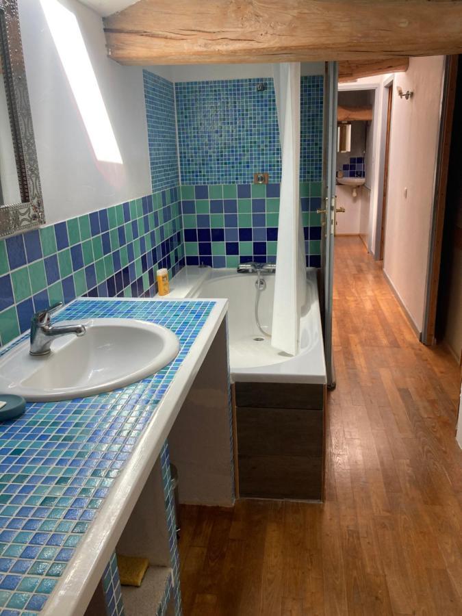 Les Ganivelles Daire Saint-Dizant-du-Gua Dış mekan fotoğraf