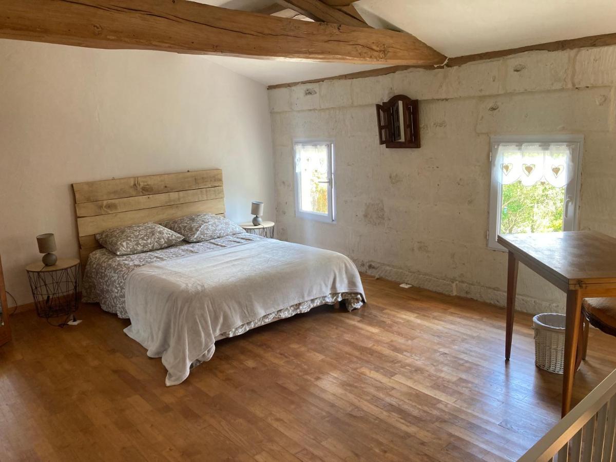 Les Ganivelles Daire Saint-Dizant-du-Gua Dış mekan fotoğraf