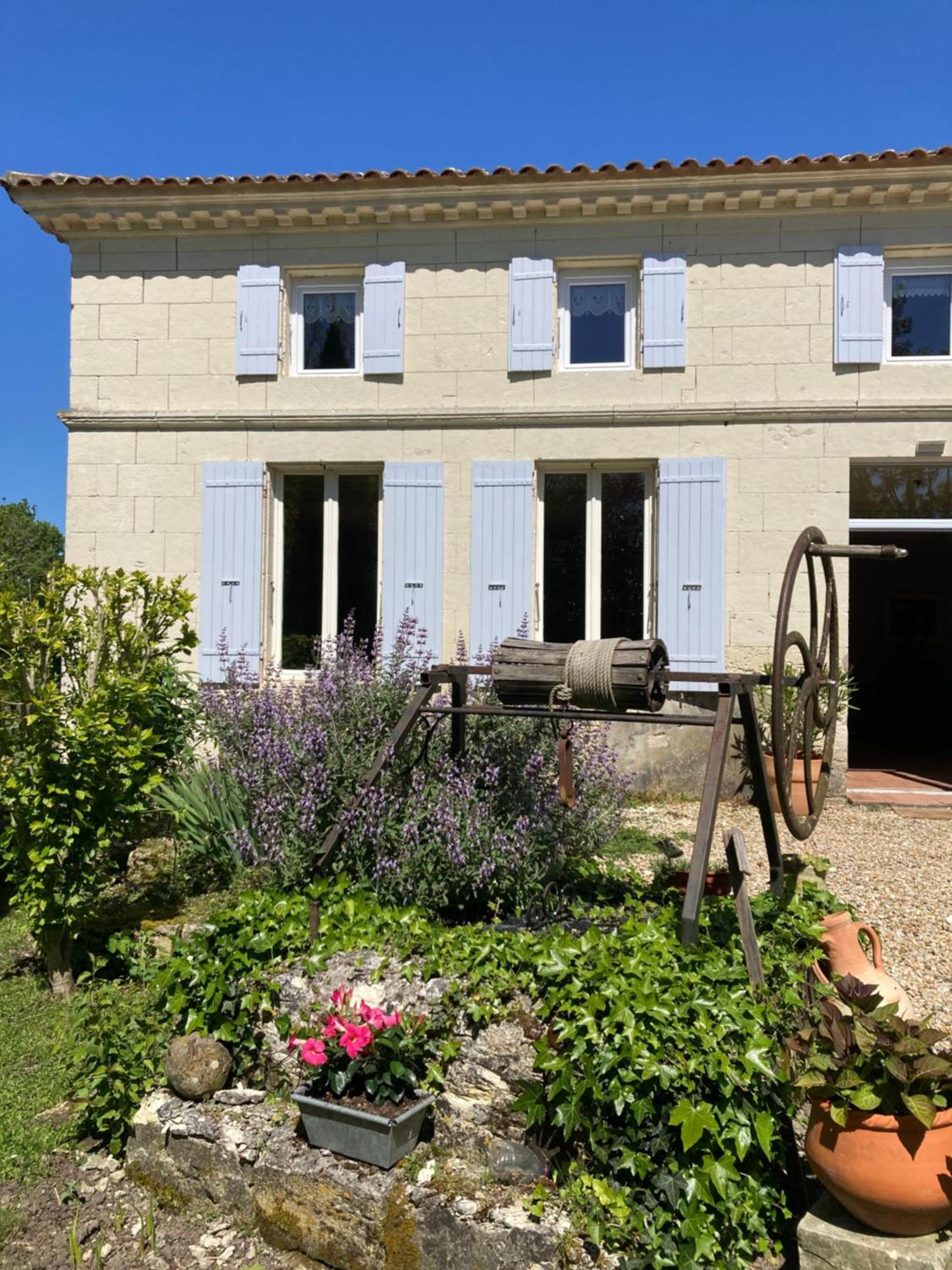 Les Ganivelles Daire Saint-Dizant-du-Gua Dış mekan fotoğraf